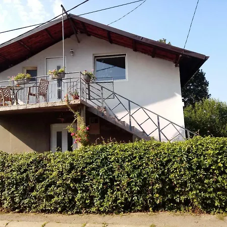 Apartman Hajra *